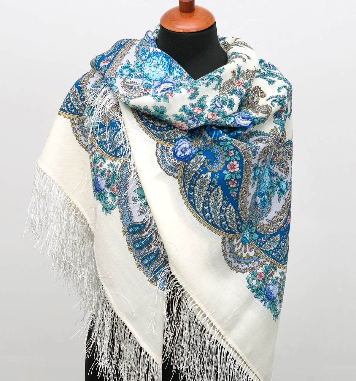 Shawl "Spring creek"