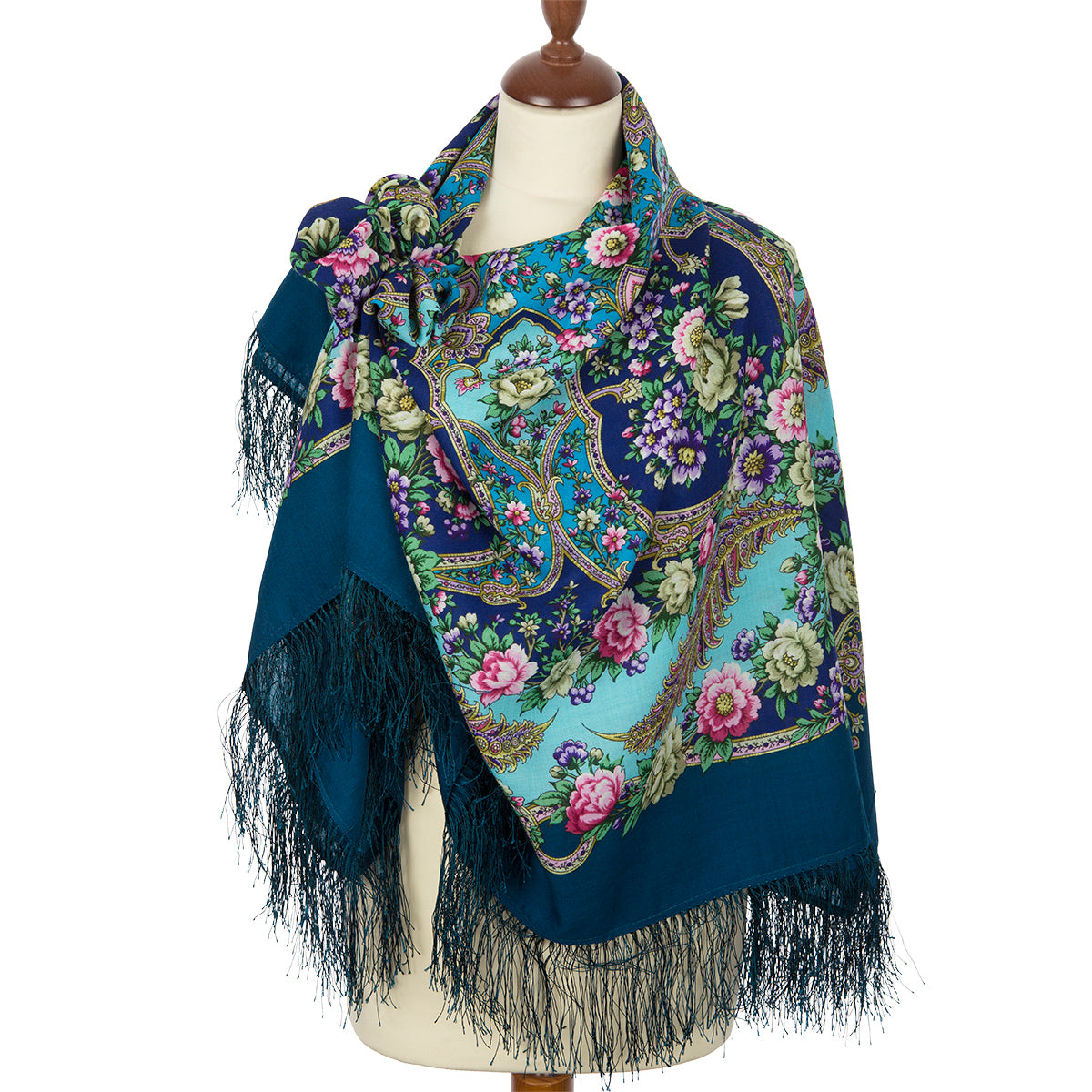 Shawl "Tsarevna Nesmeyana"