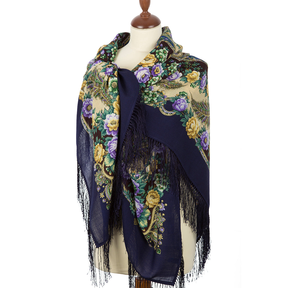 Shawl "Tsarevna Nesmeyana"