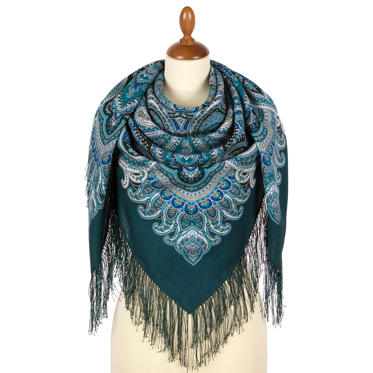 Shawl "Waiting for the Holiday"