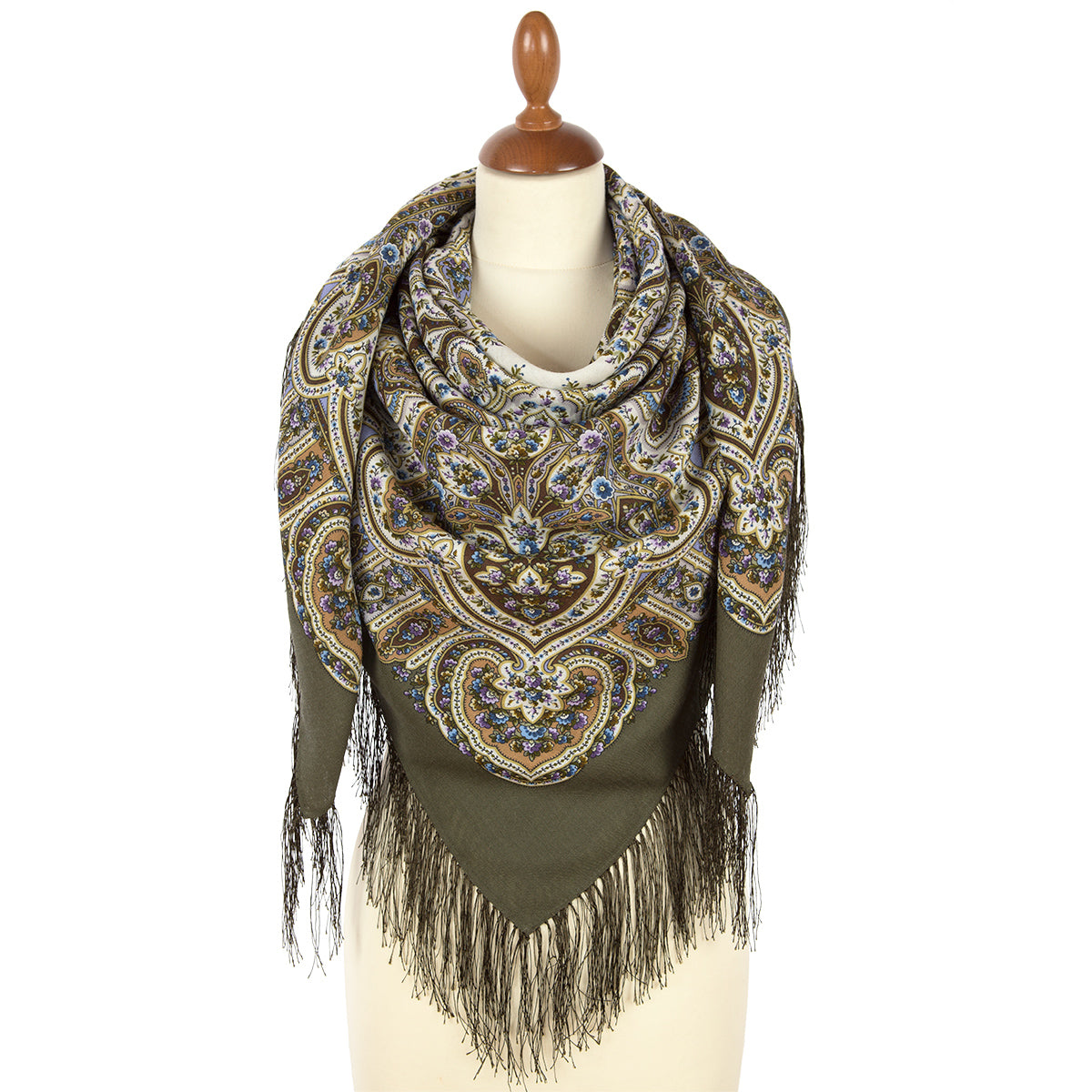 Shawl "Dreams of White Flowers"