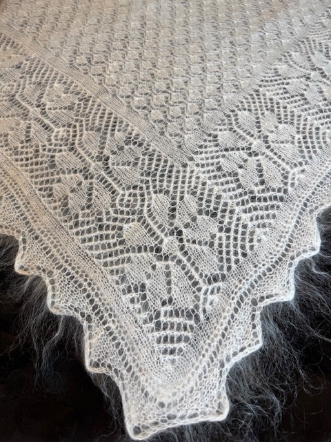 Uryupinsk dūnu šalle #PW-40, 130x130 cm.