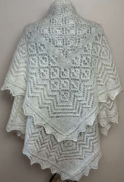 Uryupinsk downy shawl #PW-36, 130x130 cm