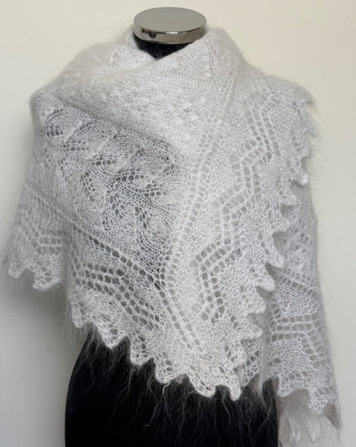 Uryupinsk downy shawl ( Palantine ) # SW-24, 130x50 cm