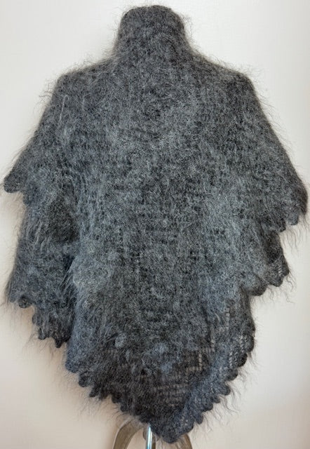 Uryupinsk downy shawl #PG-127, 110x110 cm