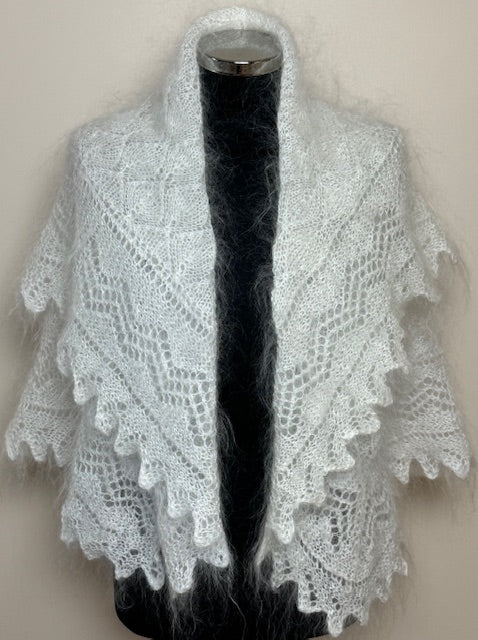 Uryupinsk downy shawl #PW-32, 110x110 cm