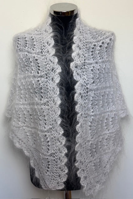 Uryupinsk downy neckerchief # KW-209, 100x160x100 cm