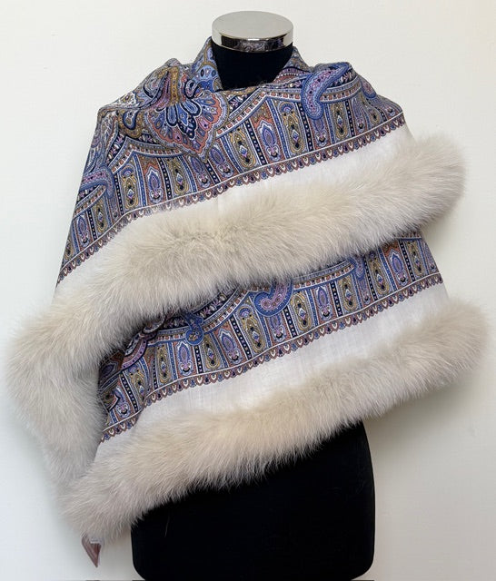 Pavloposadshawl with Arctic fox fur