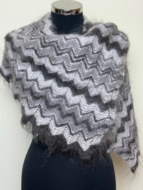 Uryupinsk downy shawl ( Palantine ) # SM-17, 100x50 cm