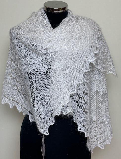 Downy shawl #PCN-67, 120x120 cm