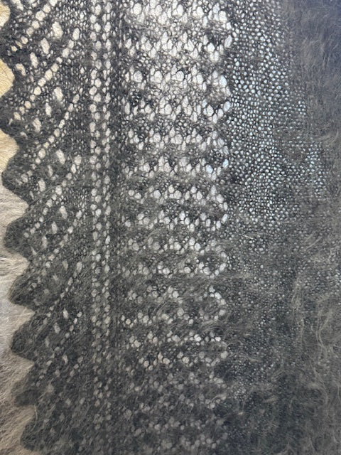 Uryupinsk downy shawl #PG-163, 130x130 cm