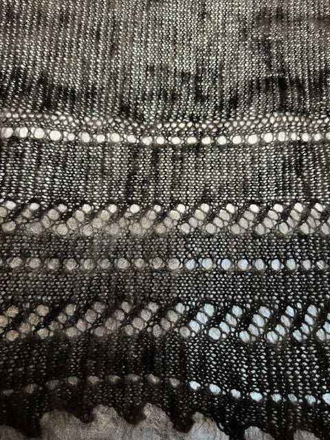 Downy shawl #PG-200, 130x130 cm