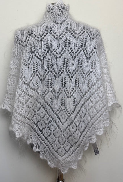 Uryupinsk downy neckerchief # KW-132, 100x140x100 cm