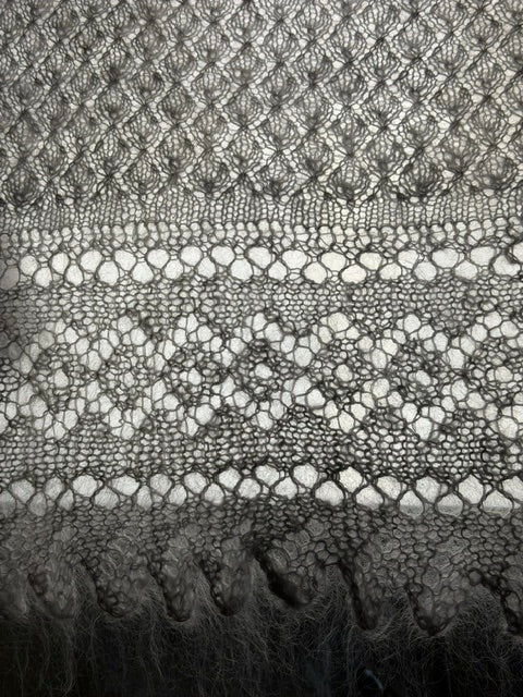 Uryupinsk dūnu šalle #PG-3, 120x120 cm.