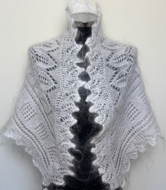 Uryupinsk downy neckerchief # KW-192, 100x140x100 cm
