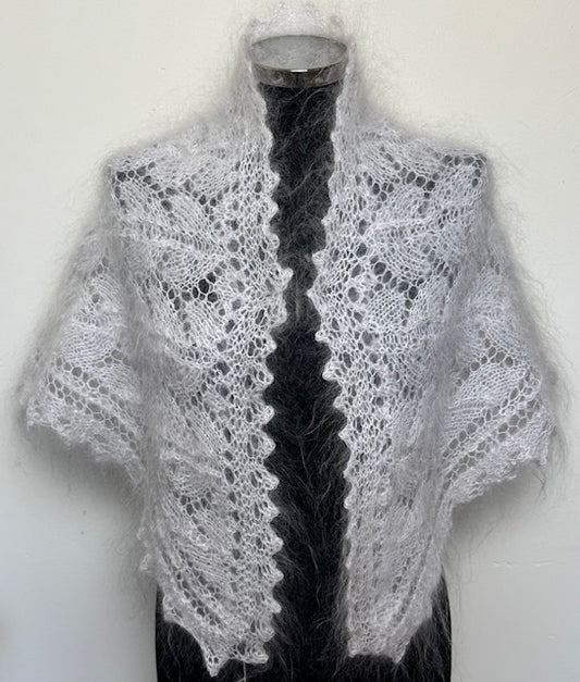 Uryupinsk downy neckerchief # KW-146, 90x120x90 cm