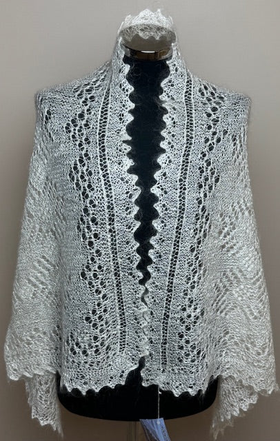 Orenburg shawl-palantinel SWO-14, 135x65 cm