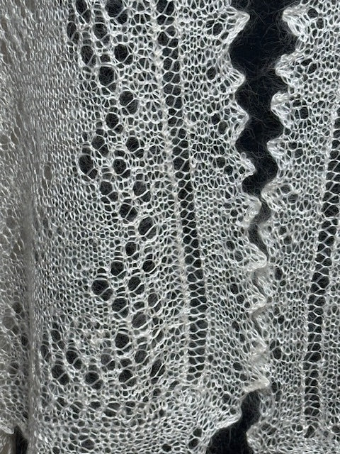 Orenburg shawl-palantinel SWO-14, 135x65 cm