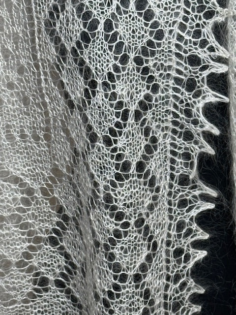 Orenburg shawl PWO-4, 120x120 cm
