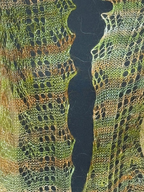 Downy shawl ( Palantine ) #118, 180x80 cm