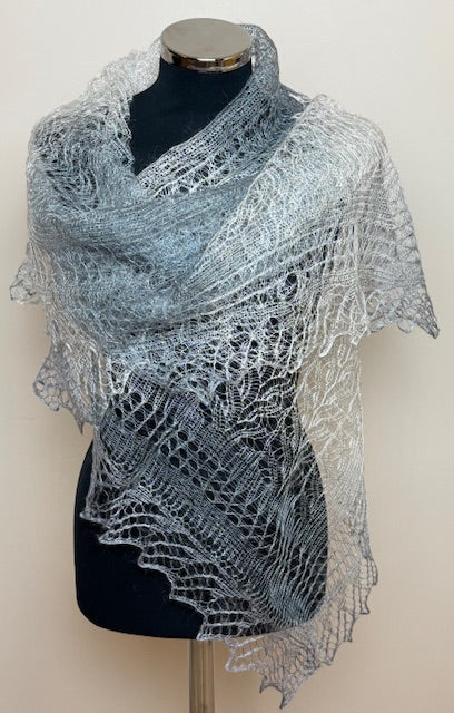 Downy shawl ( Palantine ) #156, 160x80 cm