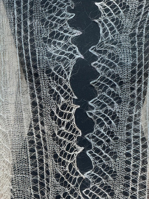 Downy shawl ( Palantine ) #156, 160x80 cm