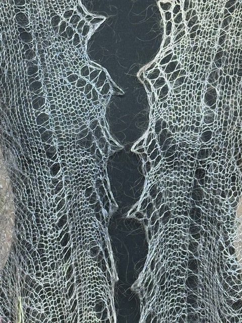 Downy shawl ( Palantine ) #126, 160x80 cm