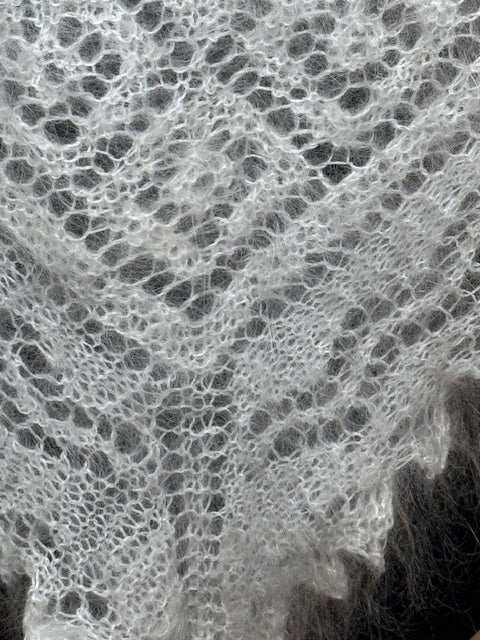 Uryupinsk downy neckerchief # KW-5, 90x120x90 cm.