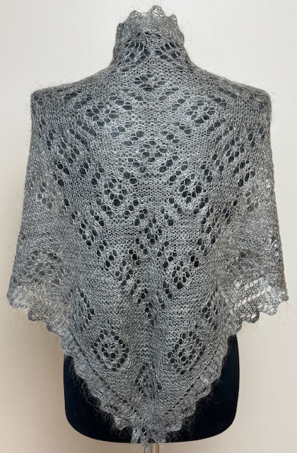 Orenburg downy neckerchief KEG-175, 100x160x100 cm.
