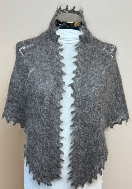 Orenburg downy neckerchief KGO-17, 100x160x100 cm.