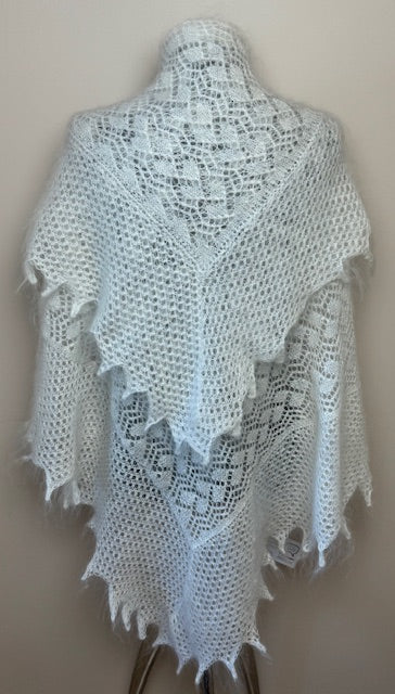 Uryupinsk downy shawl #PW-1, 120x120 cm