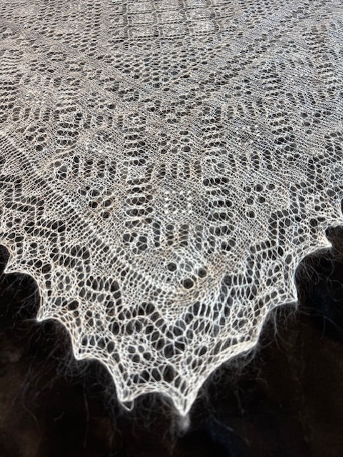 Orenburg shawl POW-30, 120x120 cm