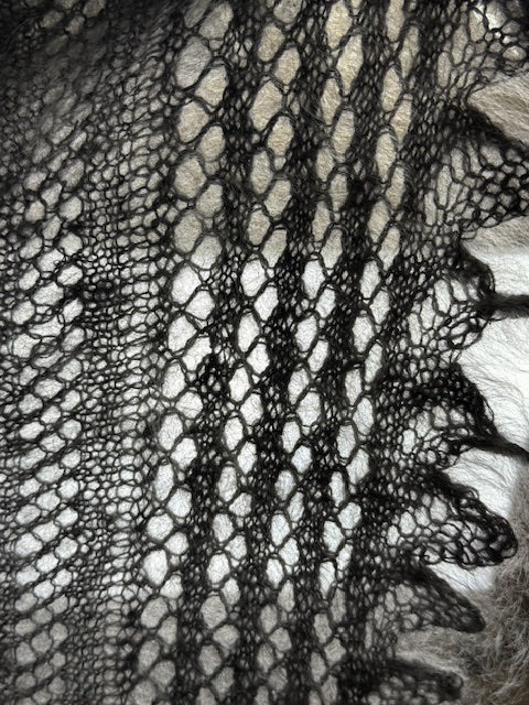 Uryupinsk downy shawl #PGC-21, 110x110 cm