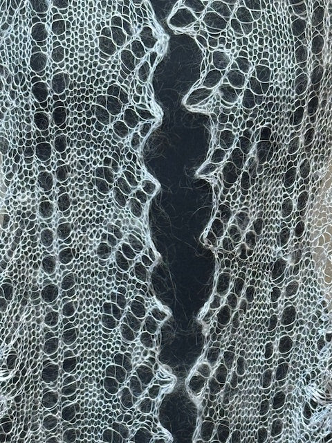 Downy shawl ( Palantine ) #129, 200x80 cm