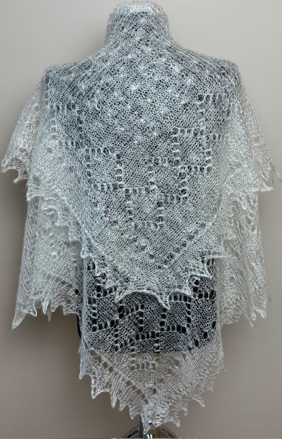 Downy shawl #PCN-37, 120x120 cm
