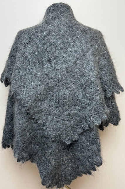 Uryupinsk downy shawl #PG-46, 120x120 cm