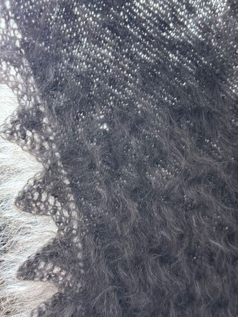 Uryupinsk downy neckerchief # KG-72, 100x120x100 cm