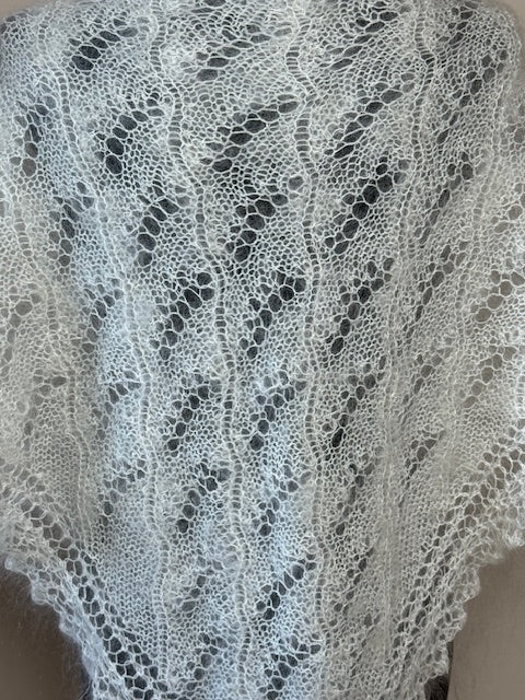 Uryupinsk downy neckerchief # KW-41, 100x140x100 cm