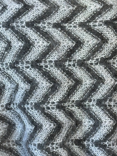 Uryupinsk downy shawl ( Palantine ) # SM-4, 140x50 cm