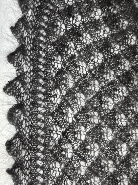 Uryupinsk downy neckerchief # KG-4, 90x140x90 cm