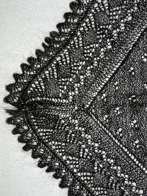 Orenburg downy neckerchief KGO-14, 100x160x100 cm