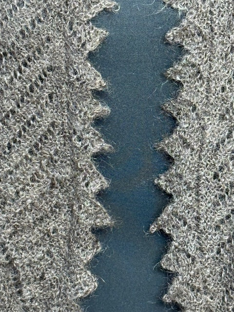 Orenburg downy neckerchief KGO-9, 100x140x100 cm