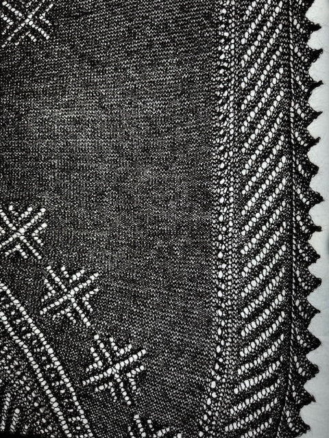 Orenburg downy neckerchief KGO-9, 100x140x100 cm