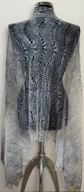 Downy shawl ( Palantine ) #110, 180x80 cm