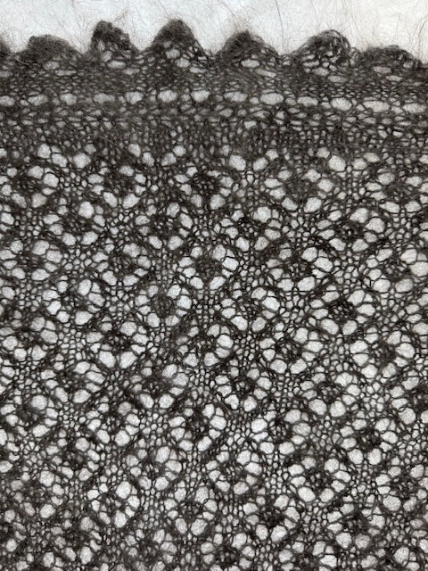 Uryupinsk downy neckerchief # KG-35, 100x120x100 cm