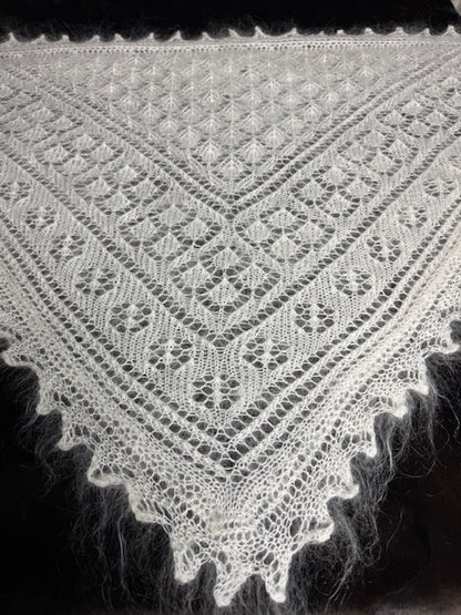Uryupinsk downy neckerchief  # KW-51, 110x150x110 cm