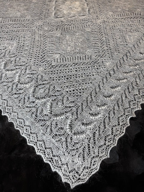 Orenburg shawl PWO-15, 130x130 cm