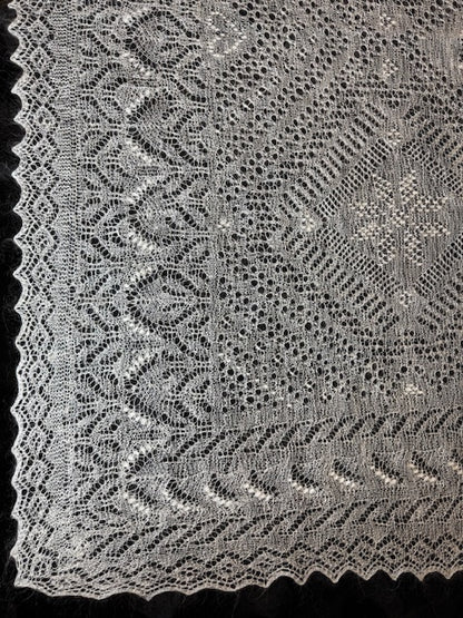 Orenburg shawl PWO-15, 130x130 cm