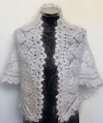 Uryupinsk downy neckerchief  # KW-178, 90x140x90 cm