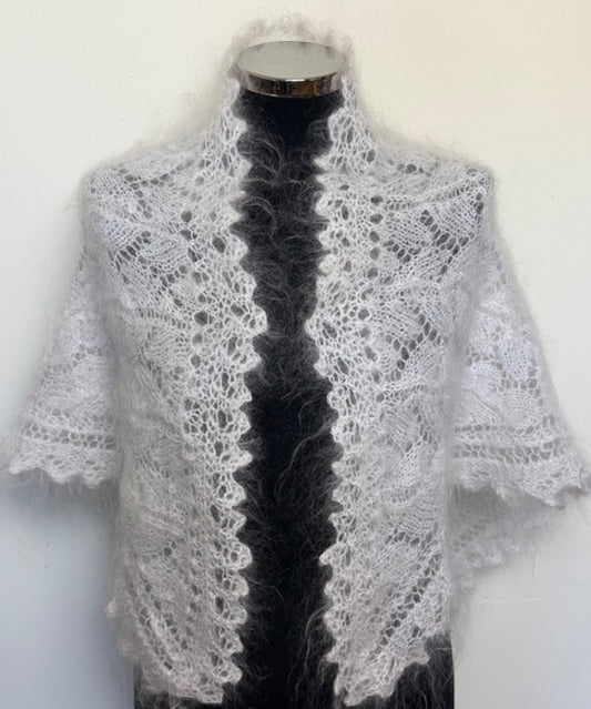 Uryupinsk downy neckerchief  # KW-178, 90x140x90 cm
